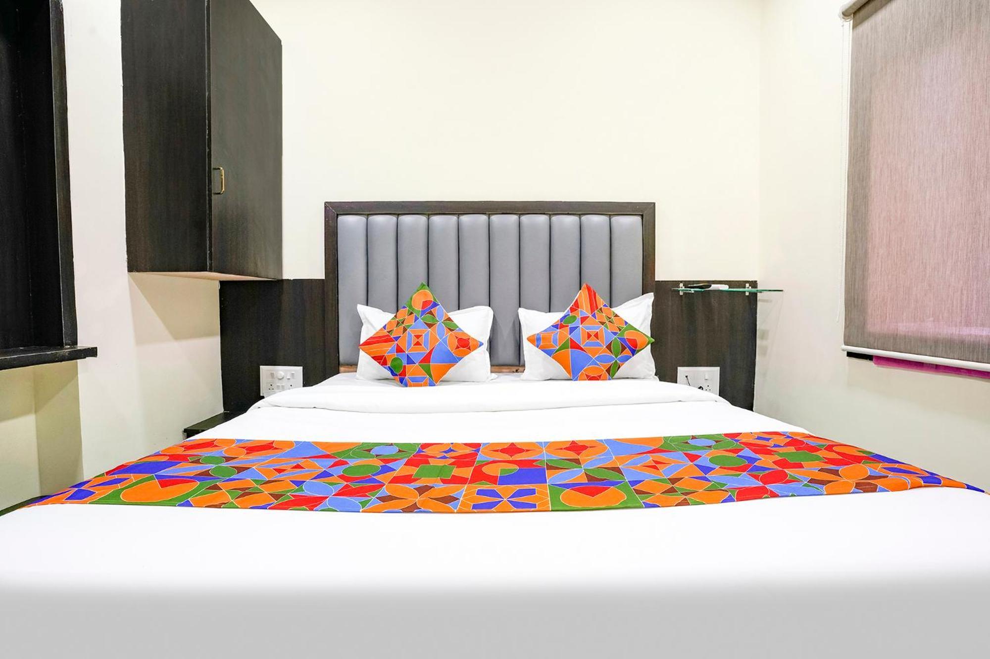 Fabexpress Gulshan Grand - Nr Gateway Of India Bombay Exterior foto