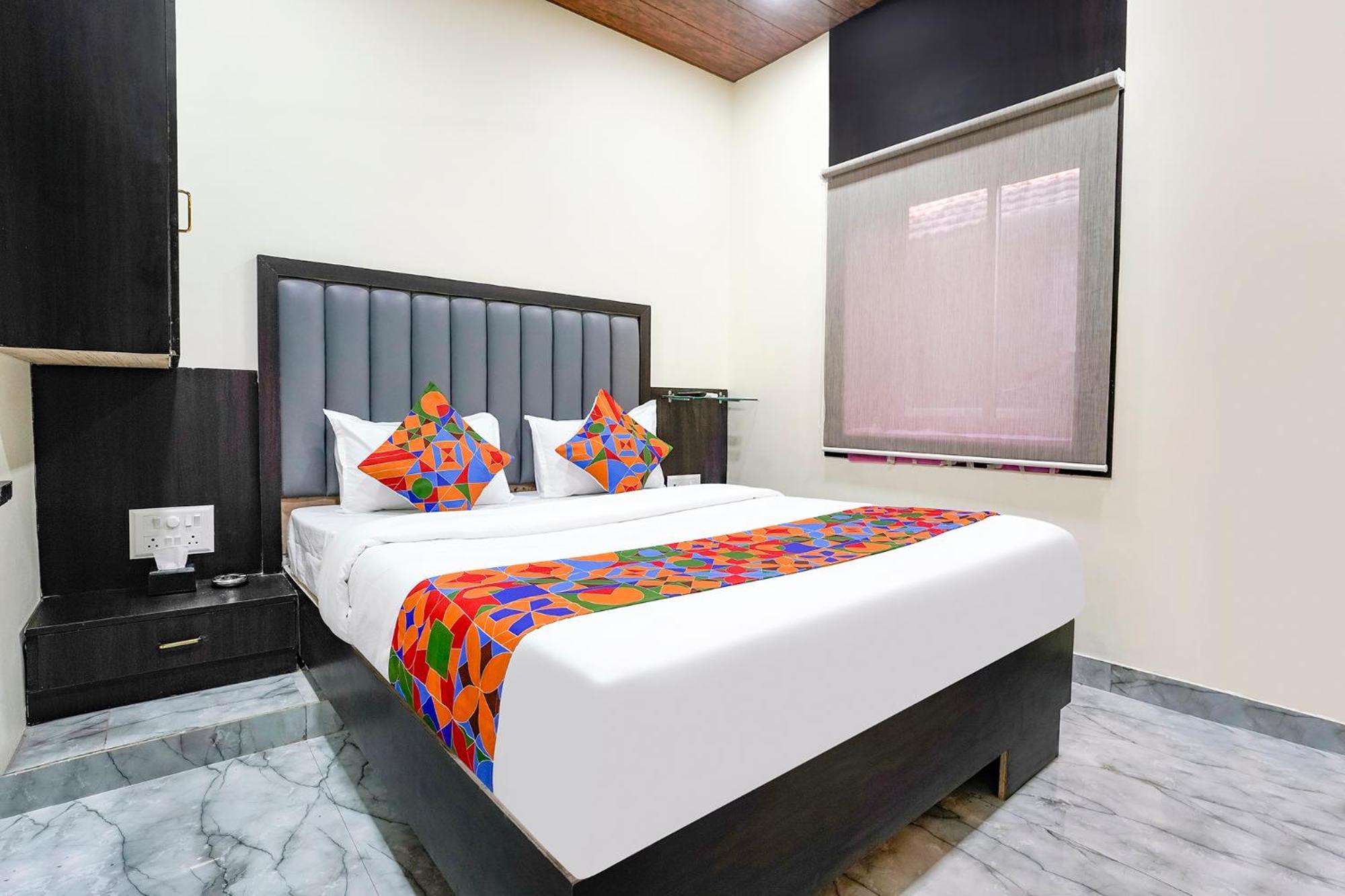 Fabexpress Gulshan Grand - Nr Gateway Of India Bombay Exterior foto