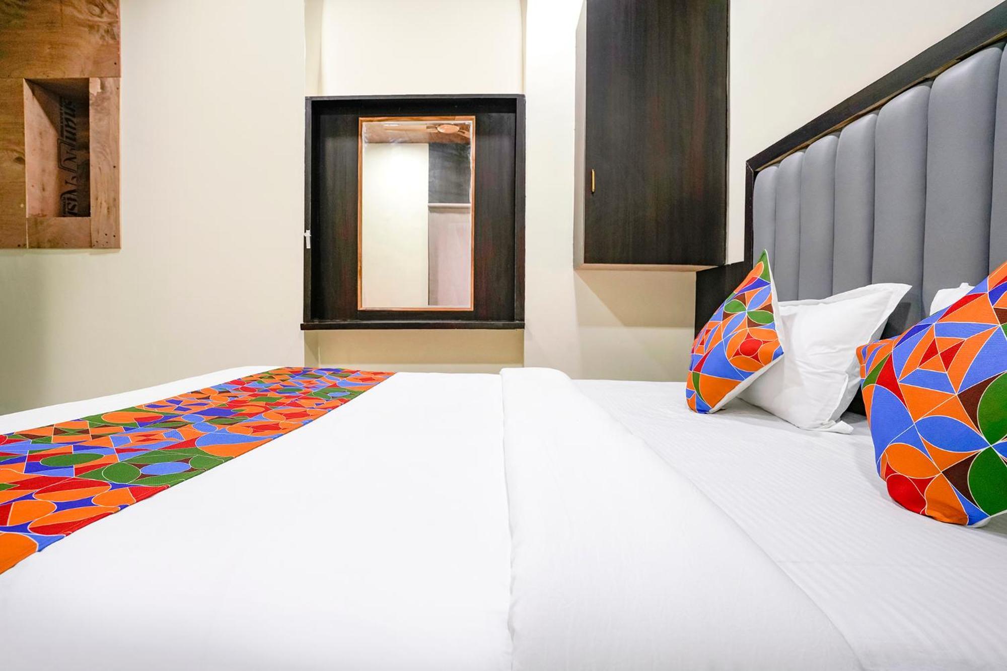 Fabexpress Gulshan Grand - Nr Gateway Of India Bombay Exterior foto